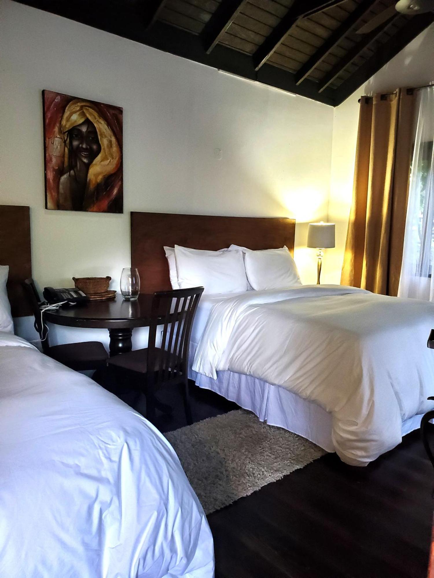 Serendipity Holistic Resort Spa Kingston Kültér fotó